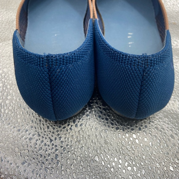 Vivaia Vienna 2.0 Pointed-Toe V-Cut Flats - Marina Blue Size 6.5